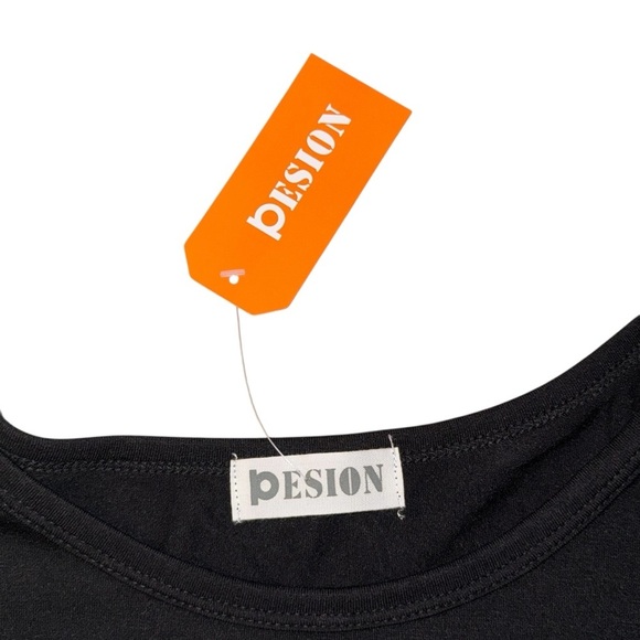 NWT Black T-Shirt with Red Glitter Lips Plus 4X - Picture 5 of 14